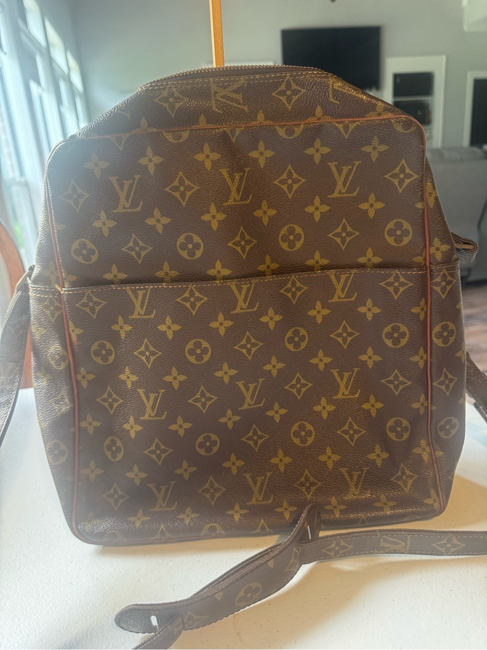 Louis Vuitton Messenger bag